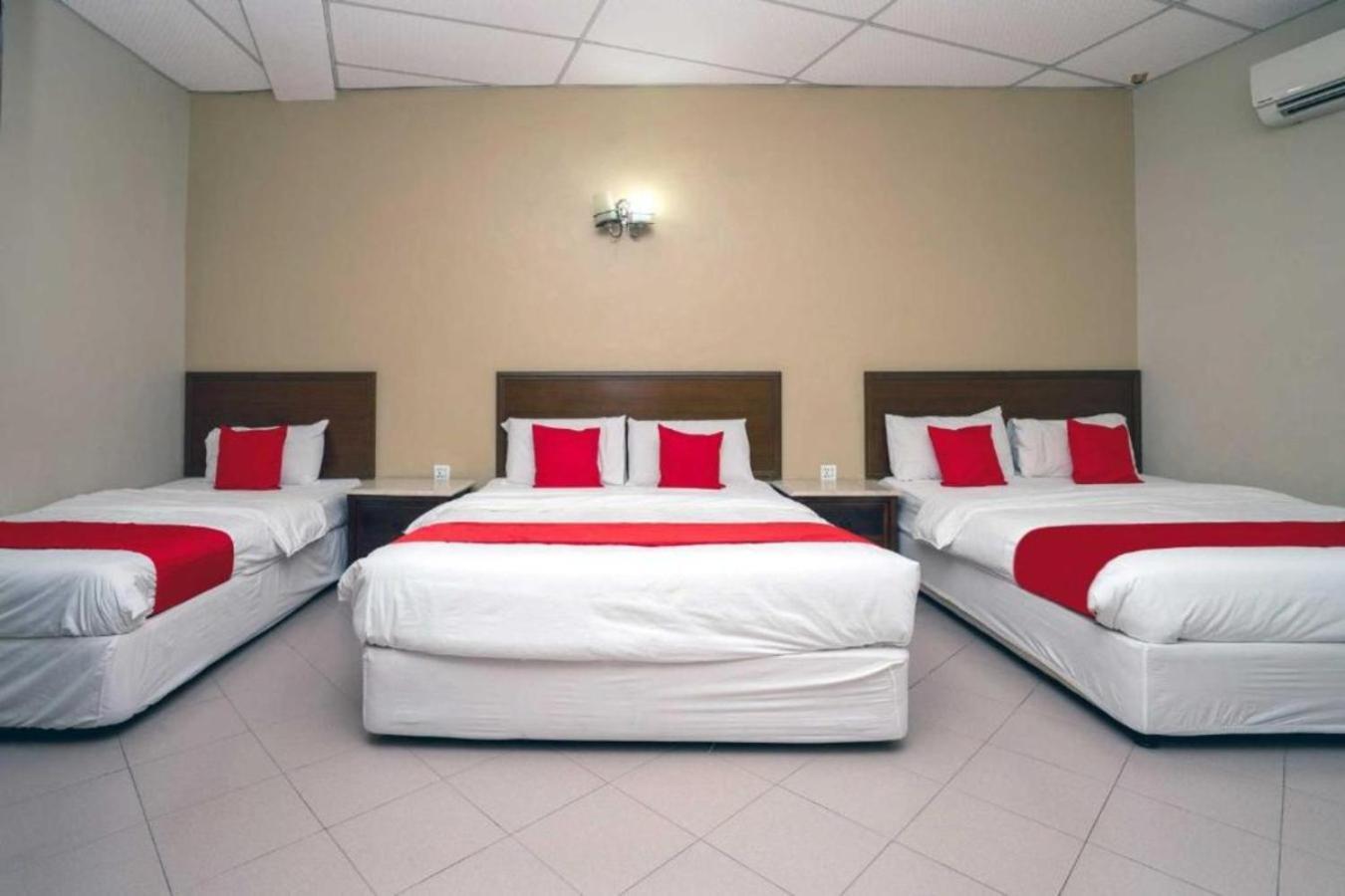 De Clinique Hotel Kampong Pasir Bogak Exteriér fotografie